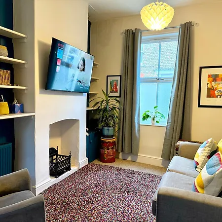 Comfy Within Wall, 10 Mins Walk To Centre, Attractions & Railway Station 펜션 요크