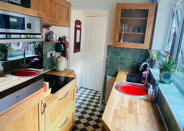 Comfy Within Wall, 10 Mins Walk To Centre, Attractions & Railway Station Nyaraló York