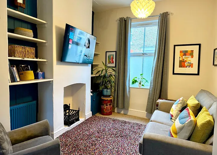 Comfy Within Wall, 10 Mins Walk To Centre, Attractions & Railway Station Nyaraló York